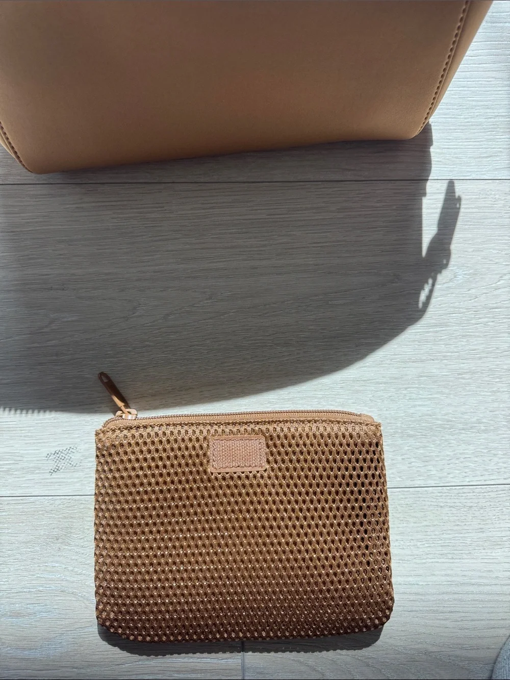 NWT Quince All-Day Neoprene Toiletry Bag
